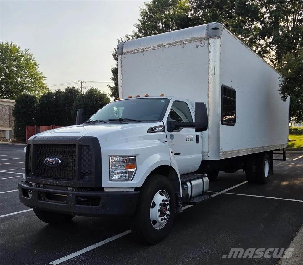 Ford F-650 Camiões de caixa fechada