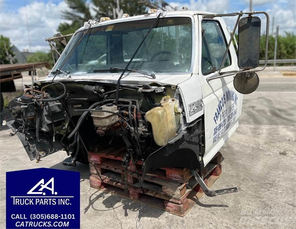 Ford F-700 Transportes - Outros
