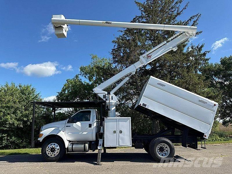 Ford F-750 Plataformas aéreas montadas em camião