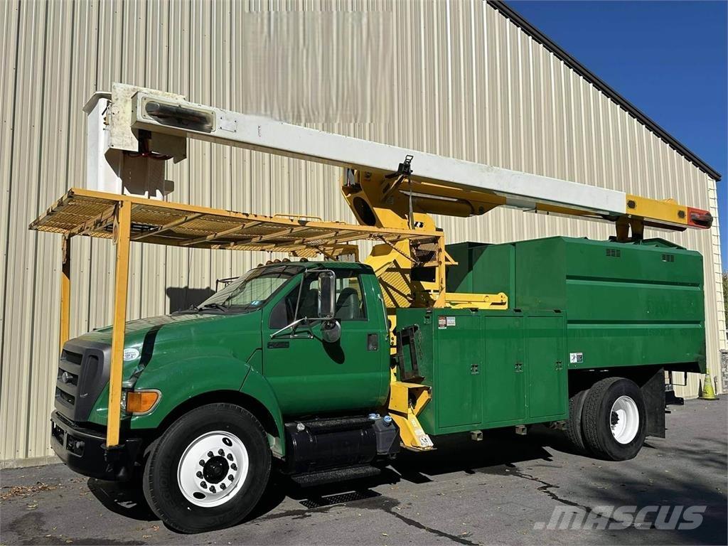 Ford F-750 Plataformas aéreas montadas em camião