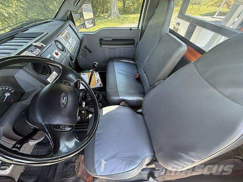 Ford F-750 Plataformas aéreas montadas em camião