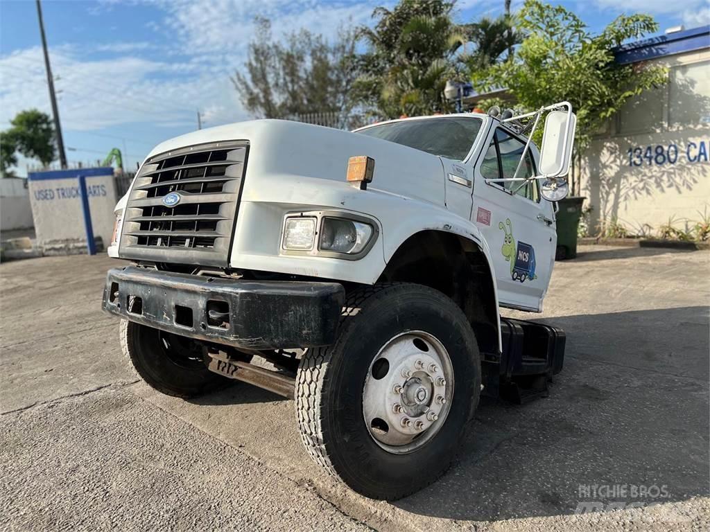 Ford F-800 Transportes - Outros
