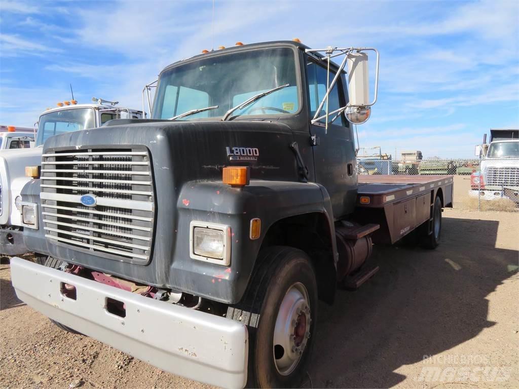 Ford L8000 Camiões basculantes
