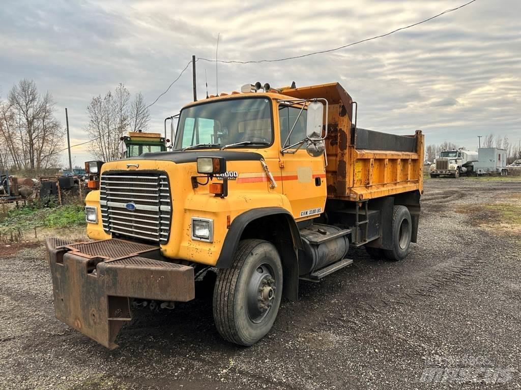 Ford L8000 Camiões basculantes