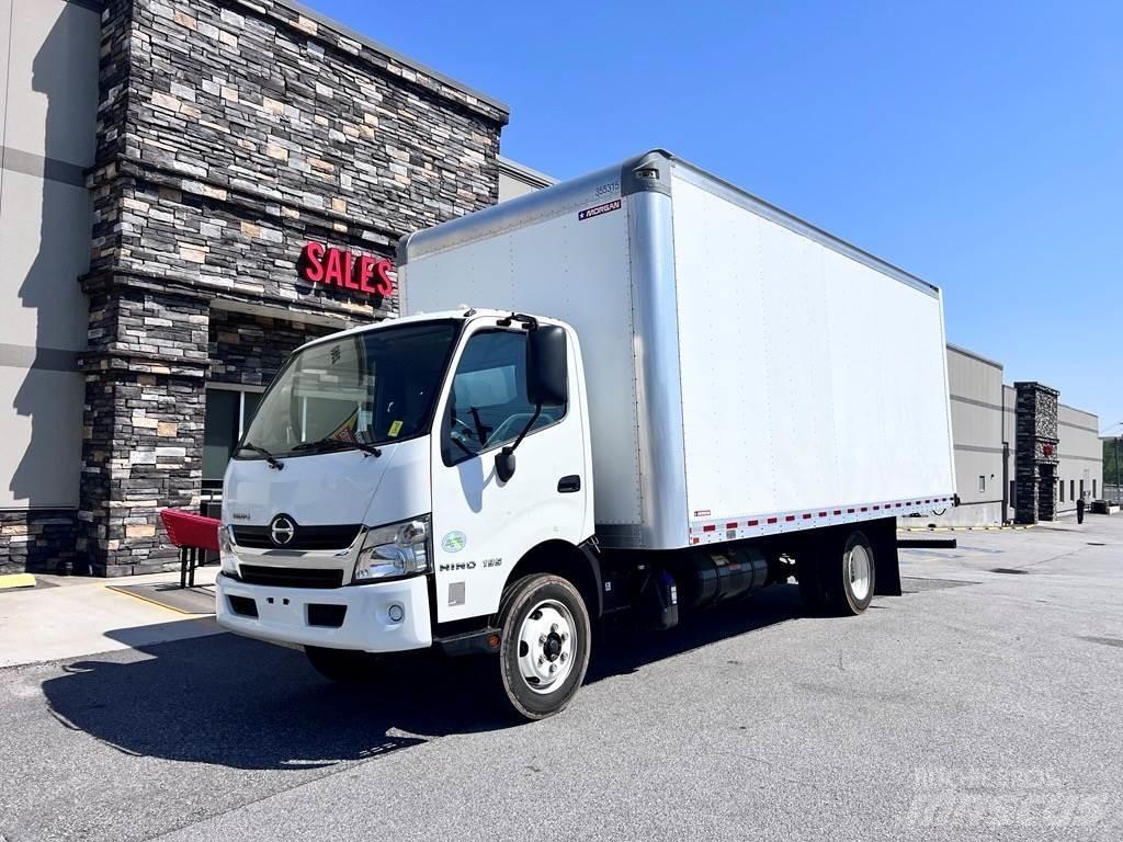 Hino 195 Camiões de caixa fechada