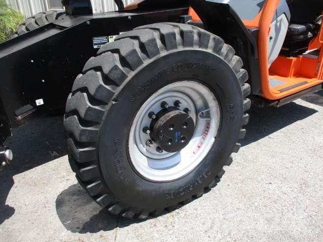 JLG 1055 Manipuladores telescópicos