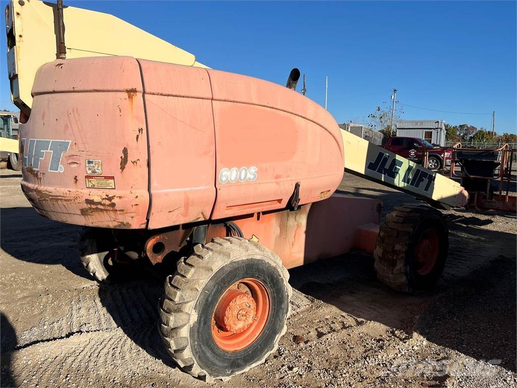 JLG 600S Outros elevadores e plataformas