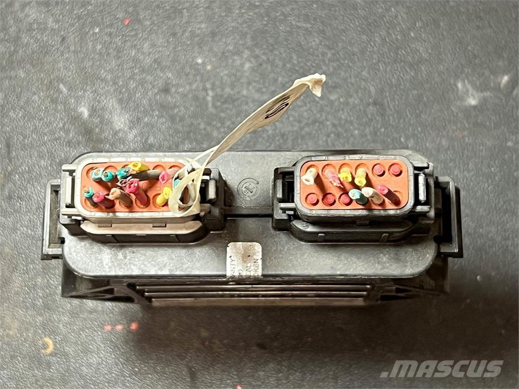 Mack Other Electrónica