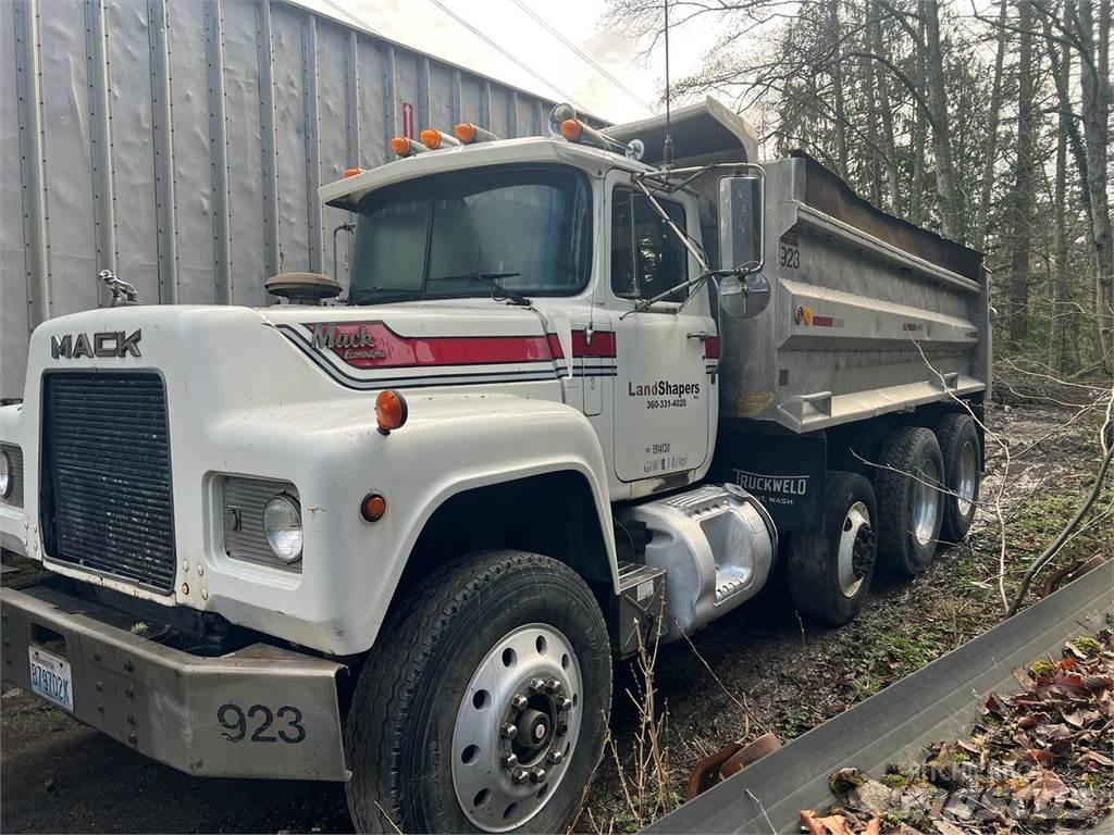 Mack RD600 Camiões basculantes