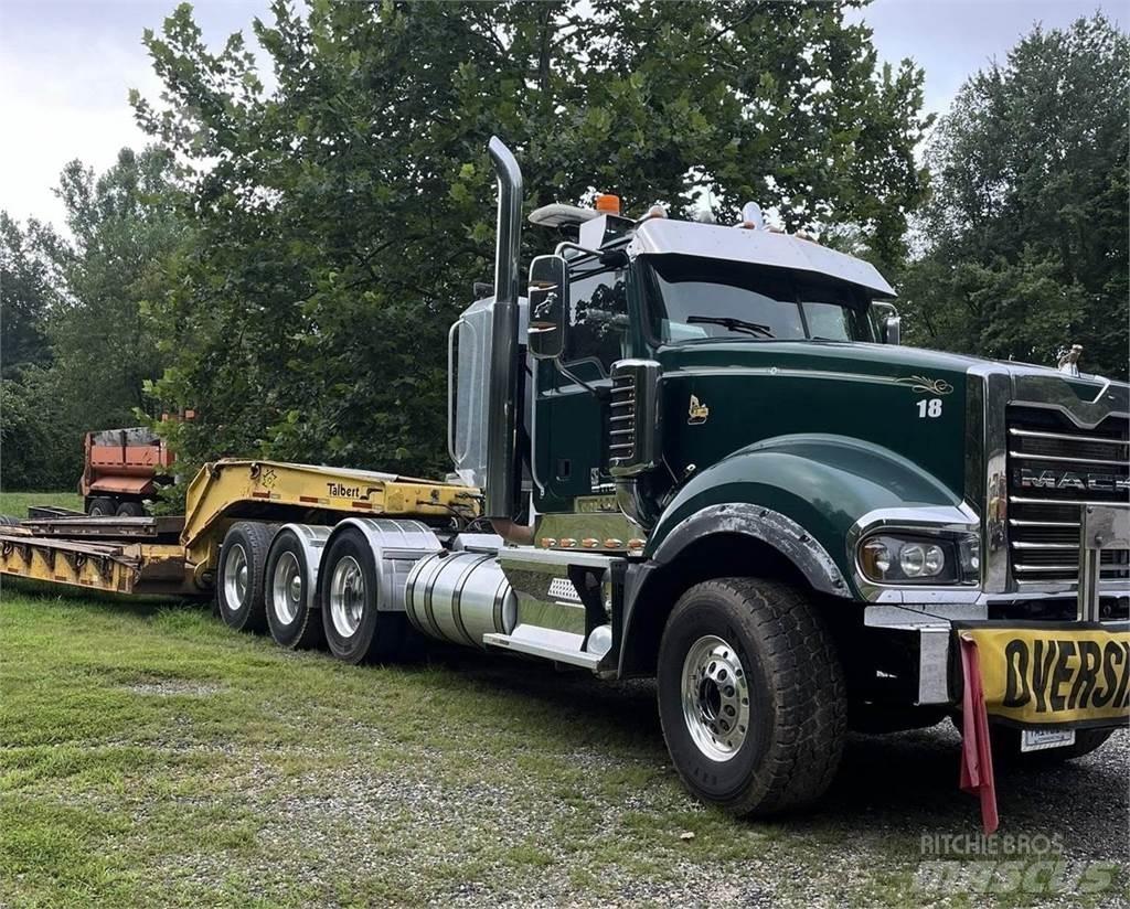 Mack Titan Tractores (camiões)