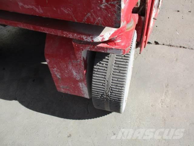 MEC 1330SE Elevadores de tesoura