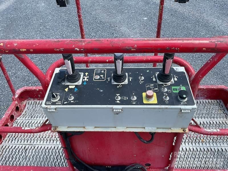 MEC 45J Elevadores braços Telescópicos