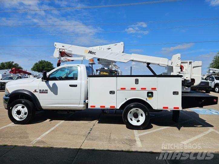 RAM 5500 Plataformas aéreas montadas em camião