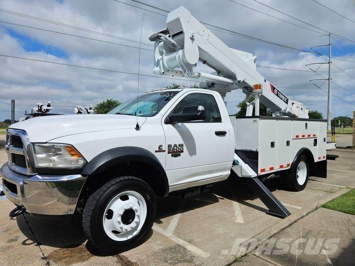RAM 5500 Plataformas aéreas montadas em camião