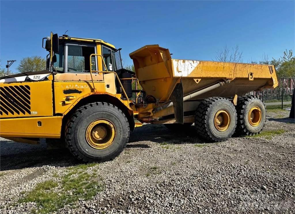 Volvo A25E Camiões basculantes
