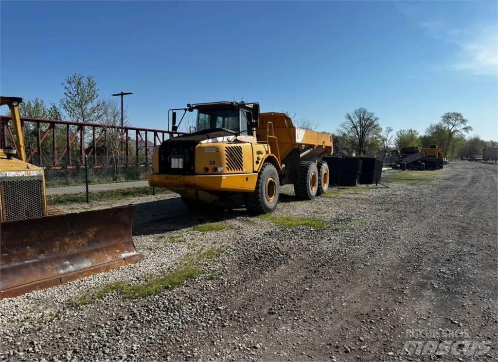 Volvo A25E Camiões basculantes