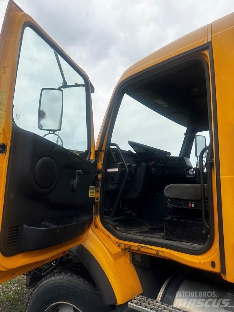 Volvo VHD Camiões basculantes