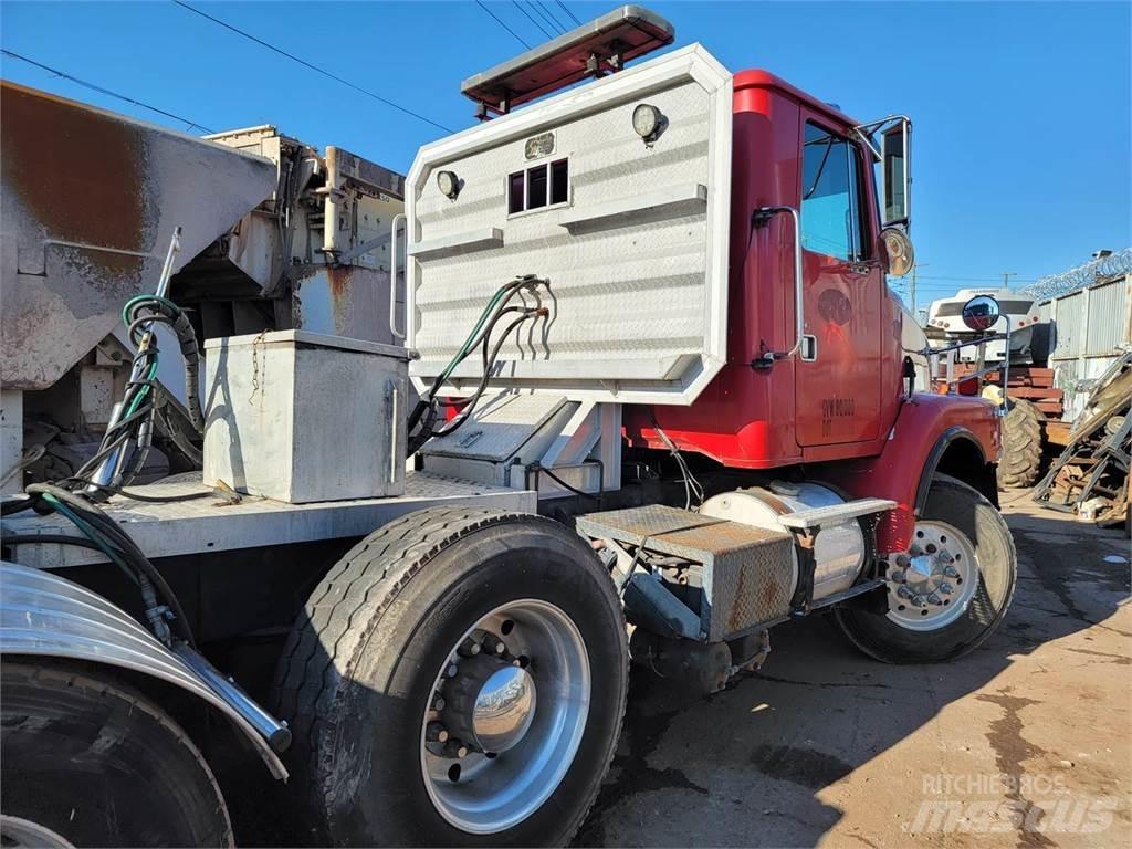 Volvo WG64 Tractores (camiões)