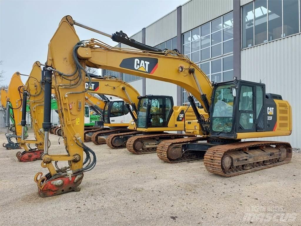 CAT 323F Escavadoras de rastos