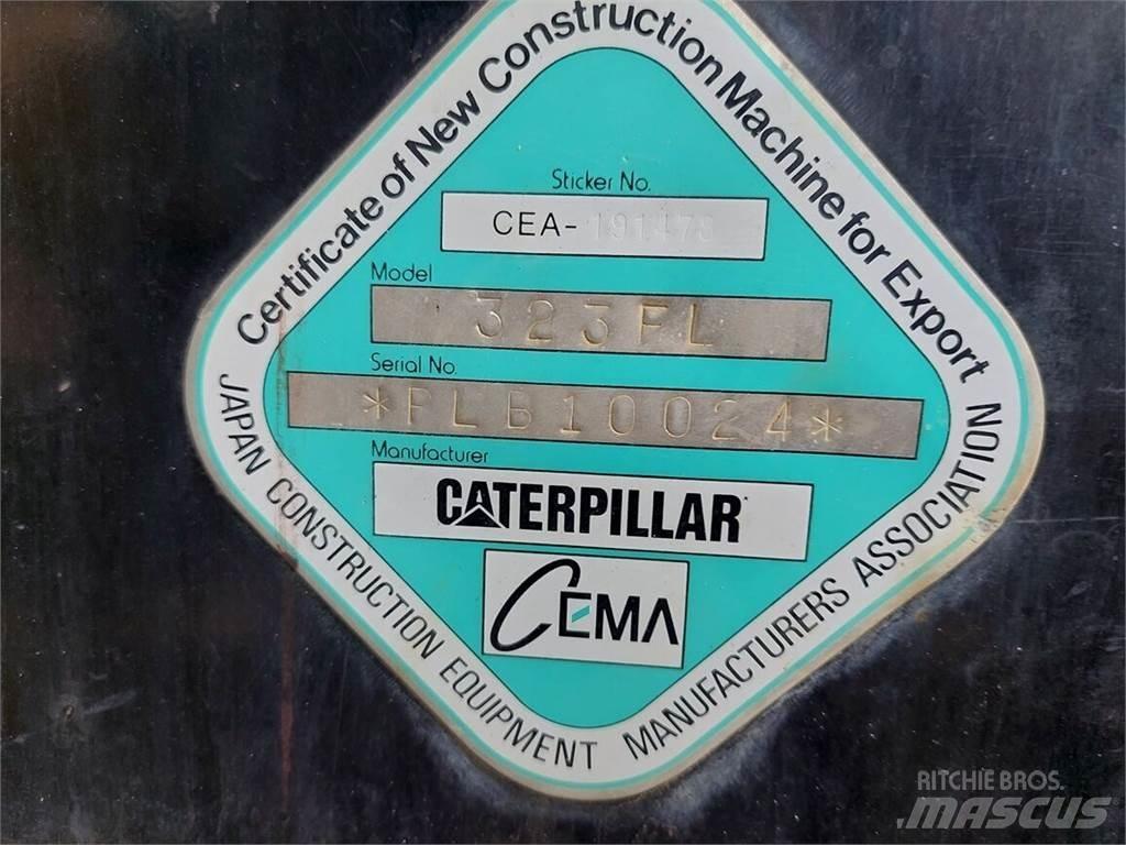 CAT 323F Escavadoras de rastos