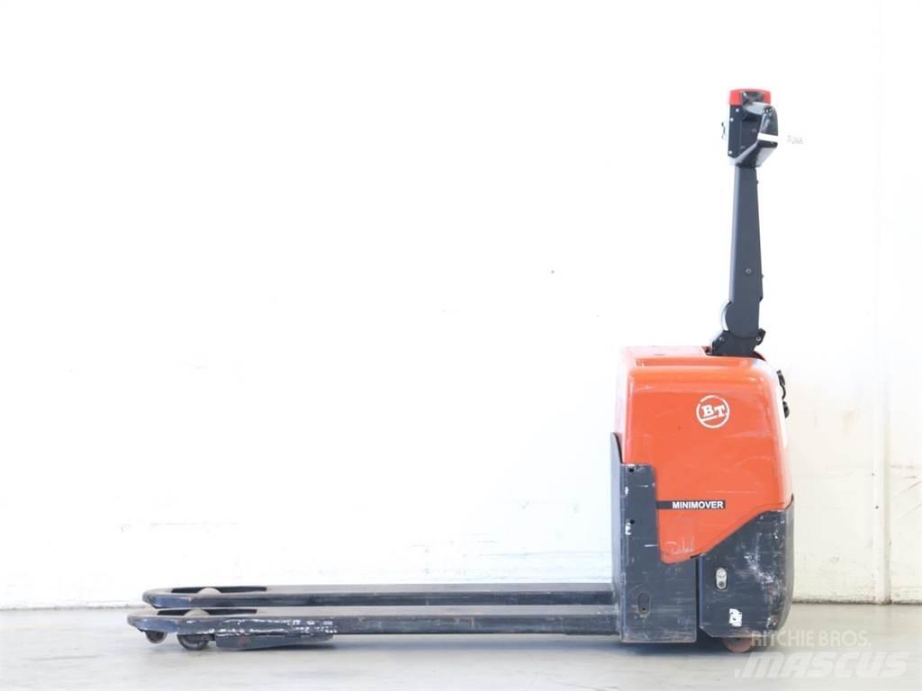 BT LWE 130 Empilhador para operador externo