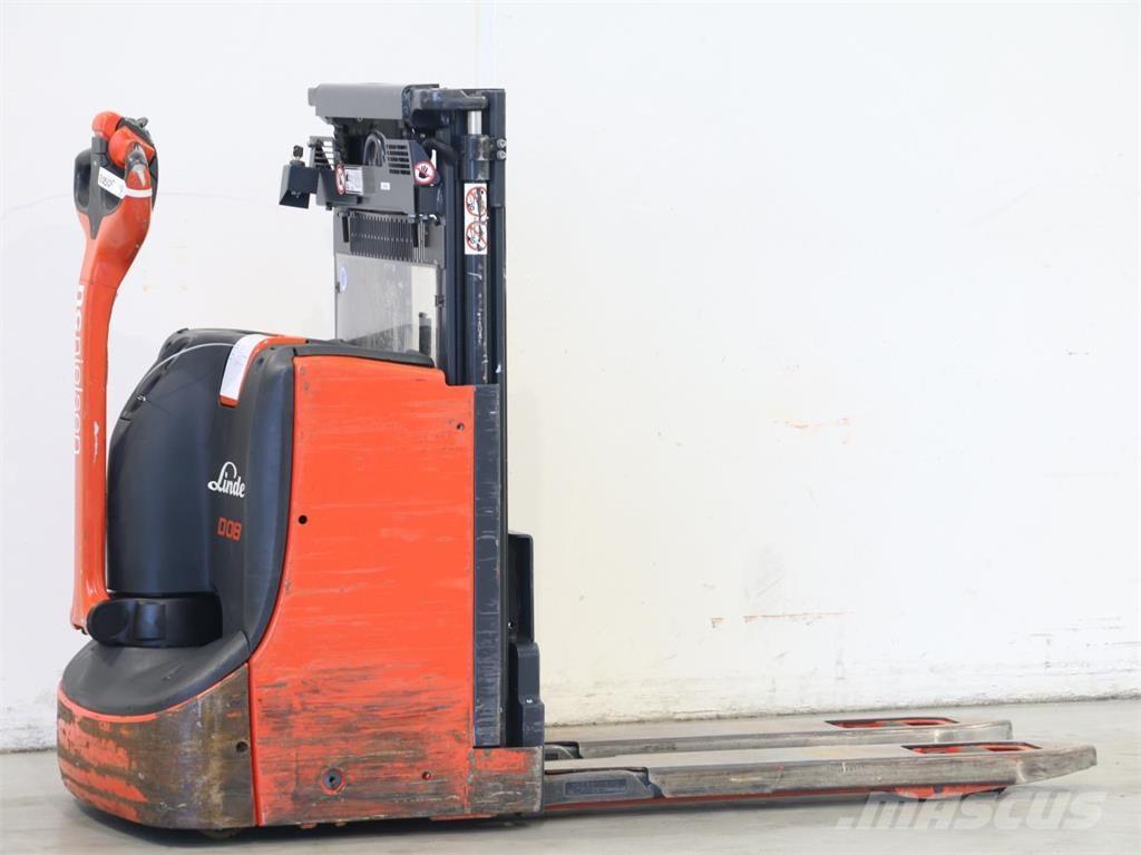 Linde D08/1160 Empilhador para operador externo