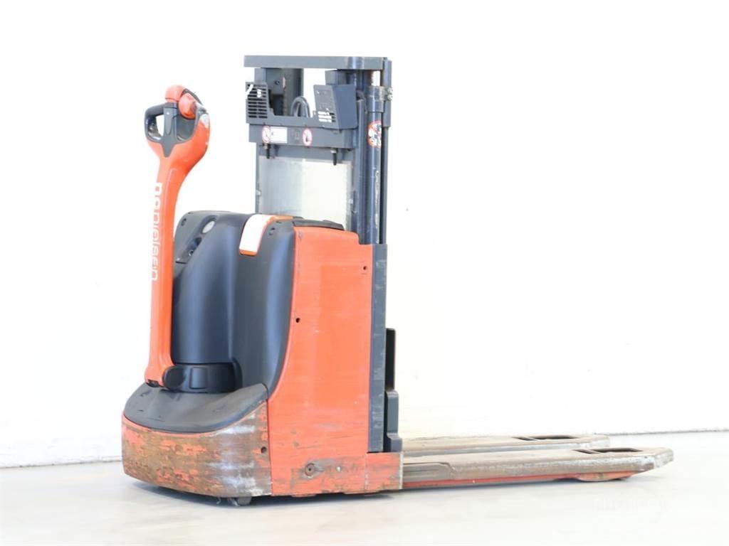 Linde D08/1160-00 Empilhador para operador externo