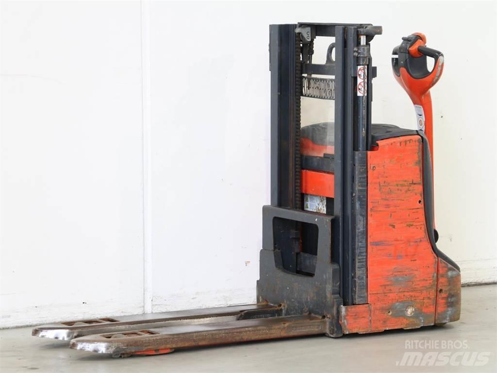 Linde D08/1160-00 Empilhador para operador externo