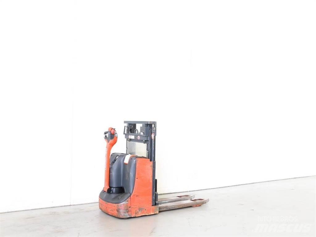 Linde D08/1160-00 Empilhador para operador externo