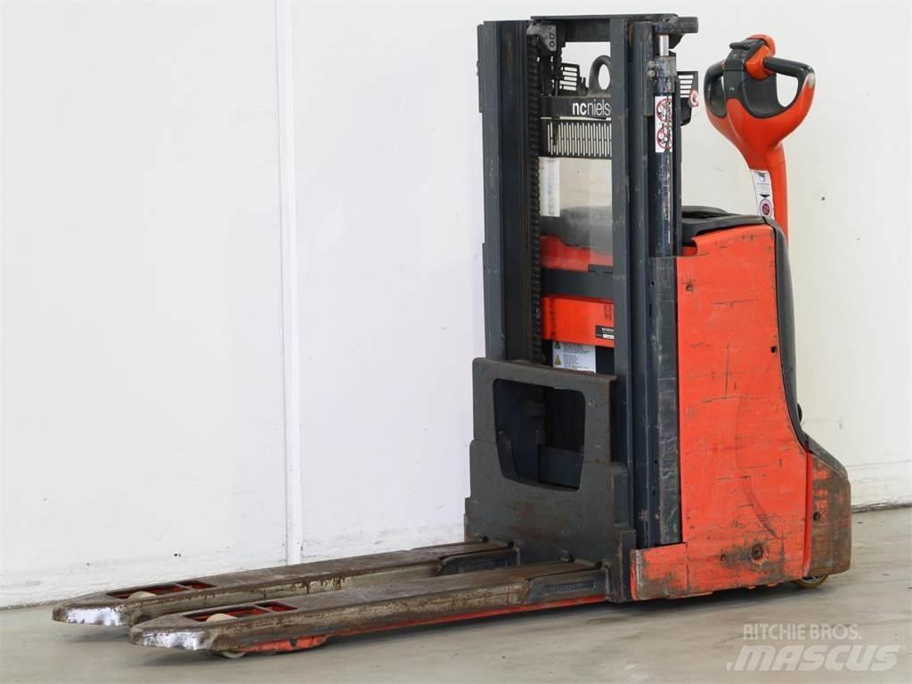 Linde D08/1160-00 Empilhador para operador externo