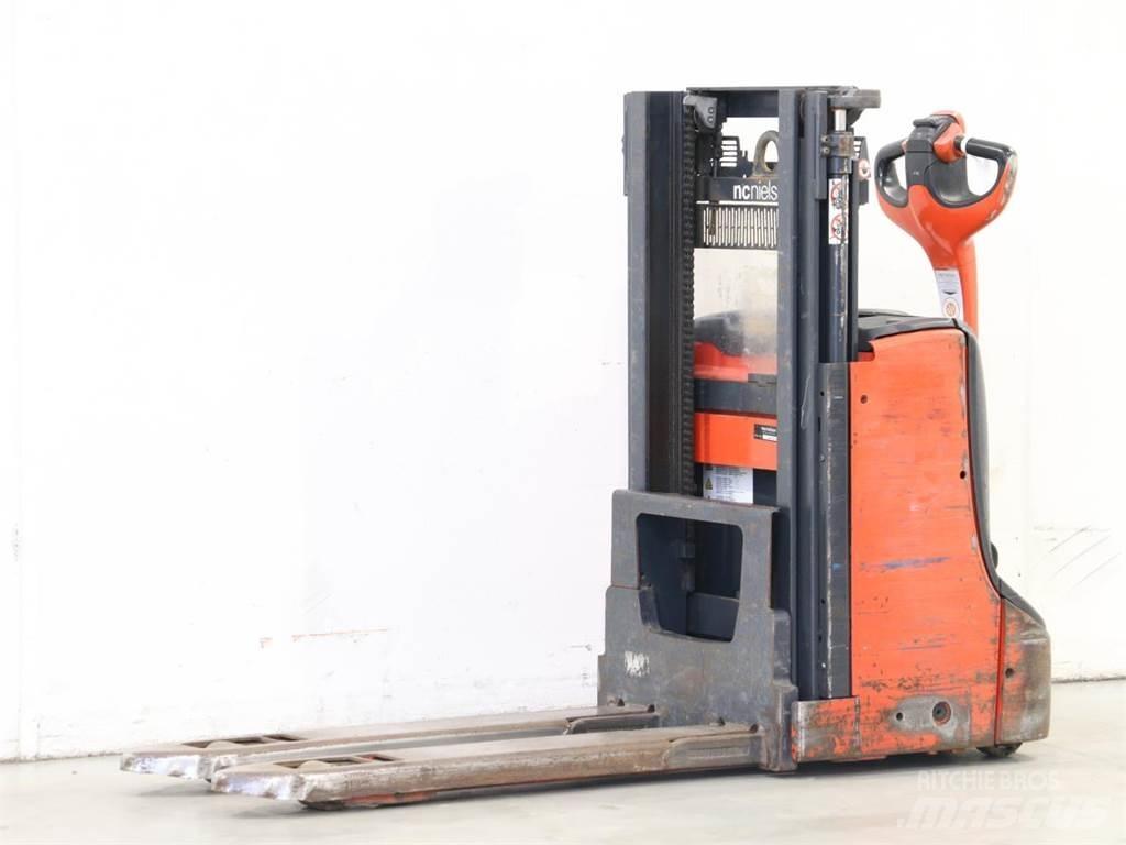 Linde D08/1160-00 Empilhador para operador externo
