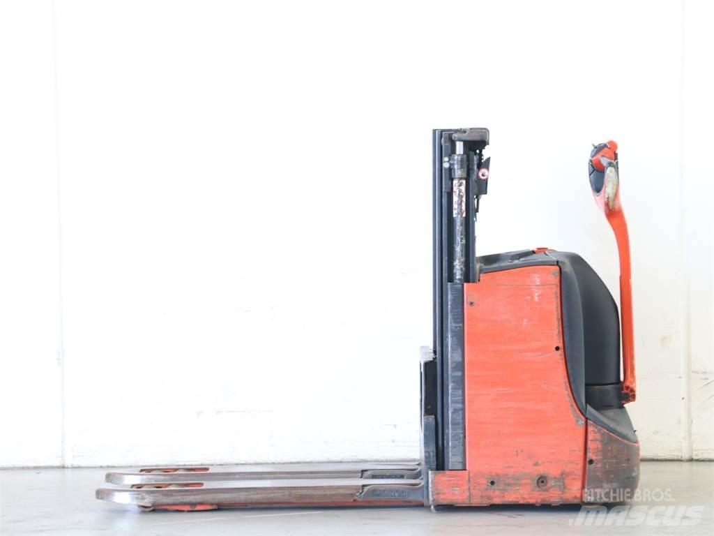 Linde D08/1160-00 Empilhador para operador externo