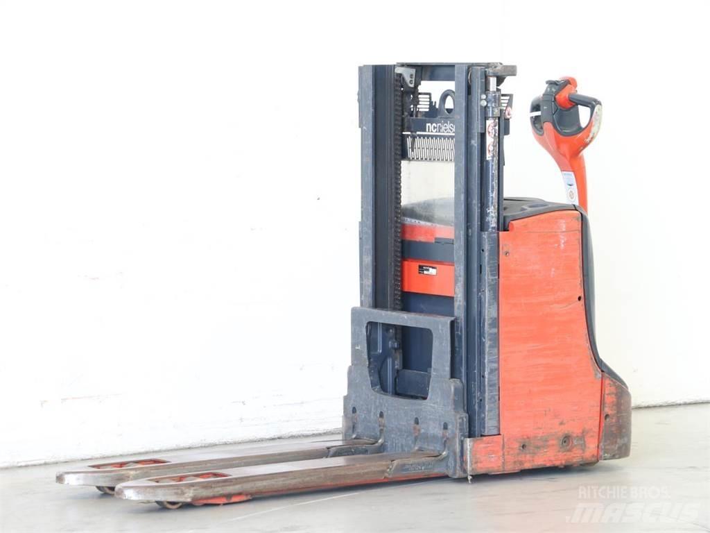 Linde D08/1160-00 Empilhador para operador externo