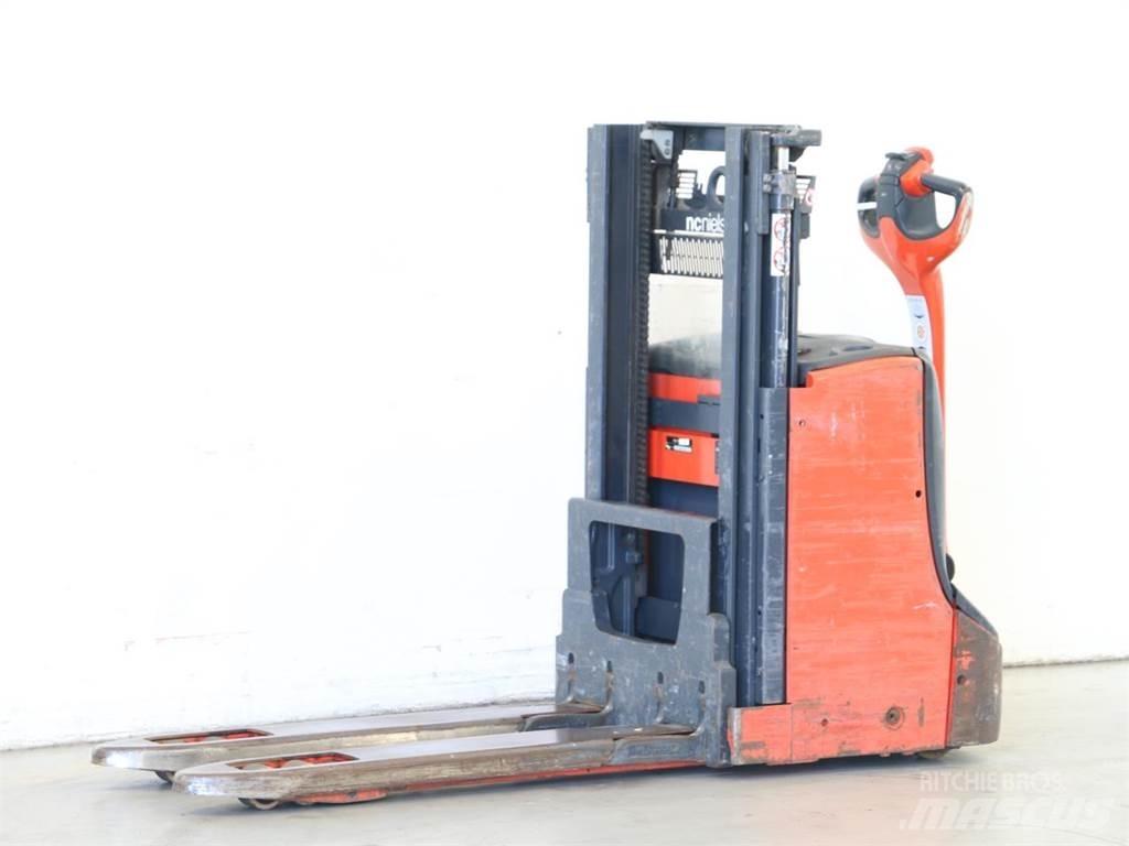 Linde D08/1160-00 Empilhador para operador externo