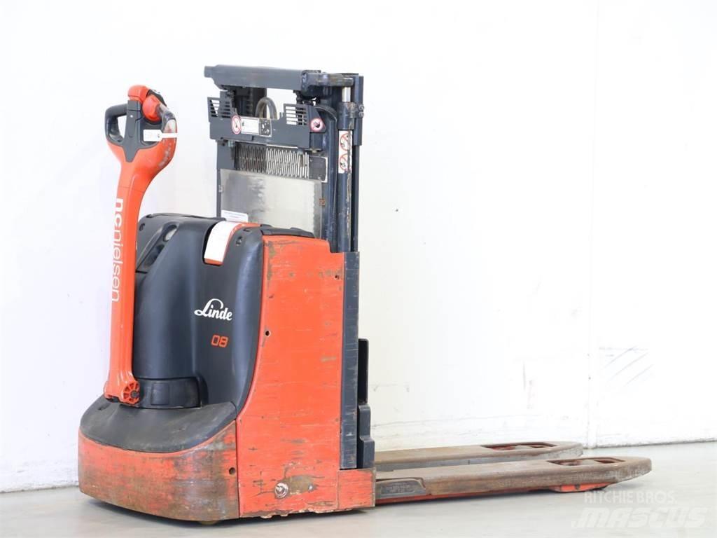 Linde D08/1160-01 Empilhador para operador externo