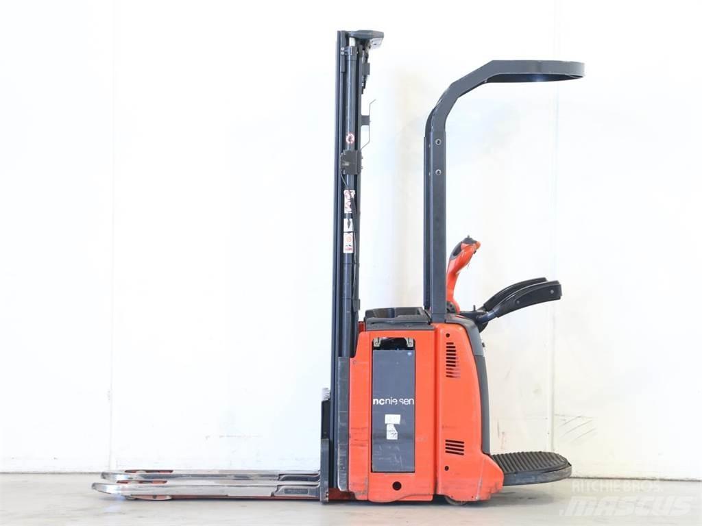 Linde D12AP/133-01 Empilhador para operador externo