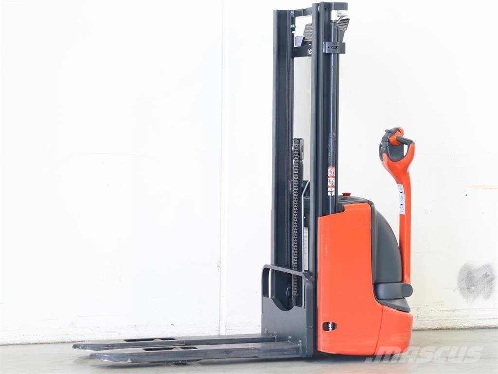 Linde L10/1172 Empilhador para operador externo
