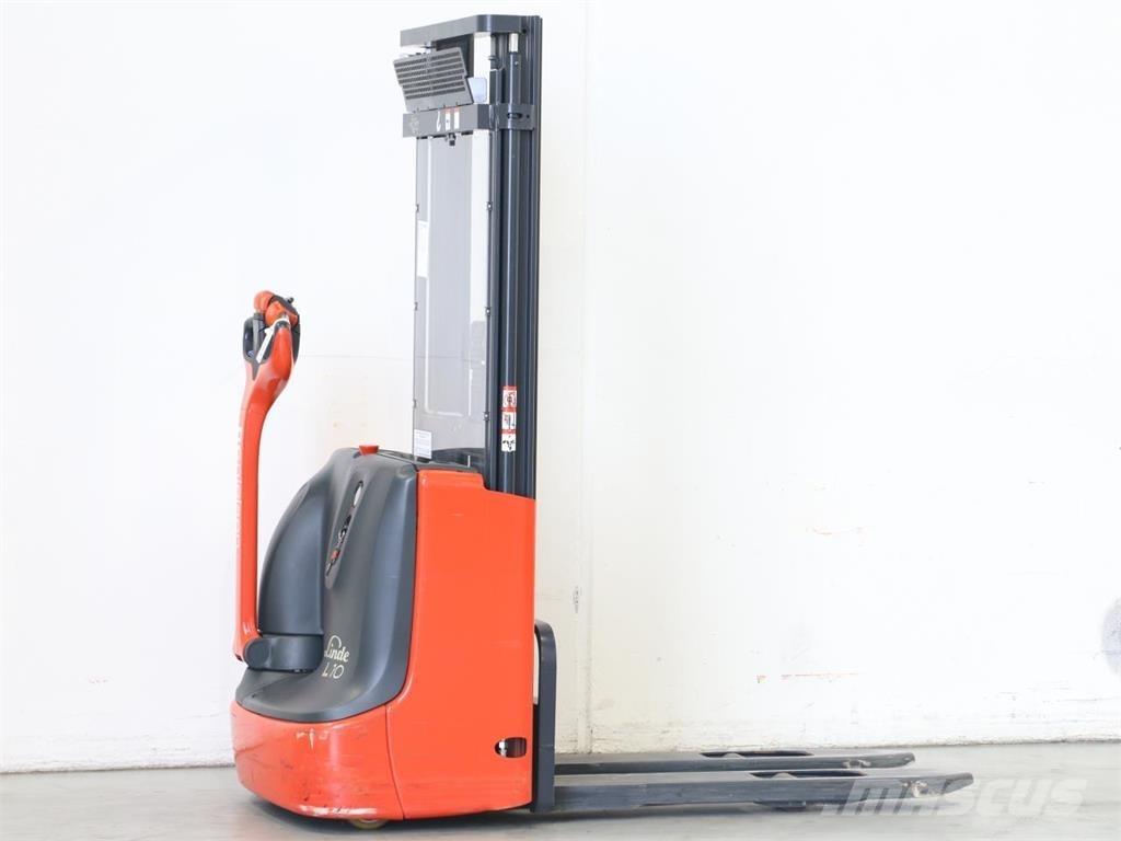 Linde L10/1172 Empilhador para operador externo