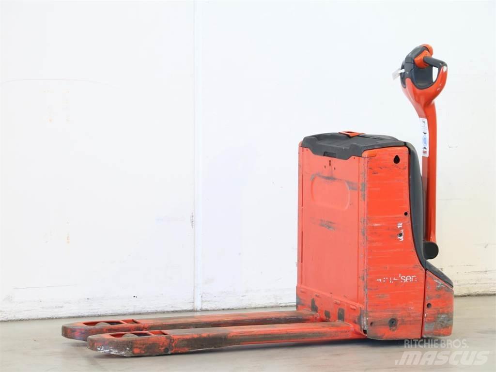 Linde T16/1152 Empilhador para operador externo