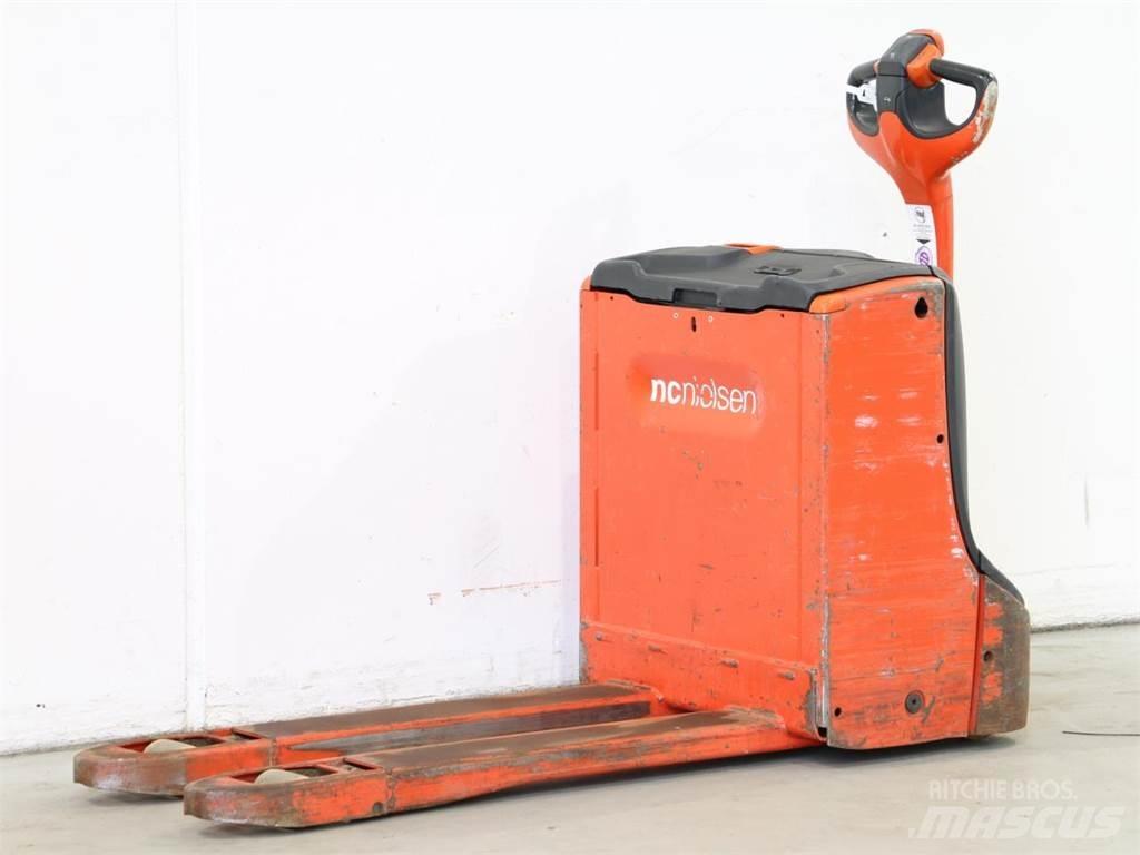 Linde T16/1152 Empilhador para operador externo