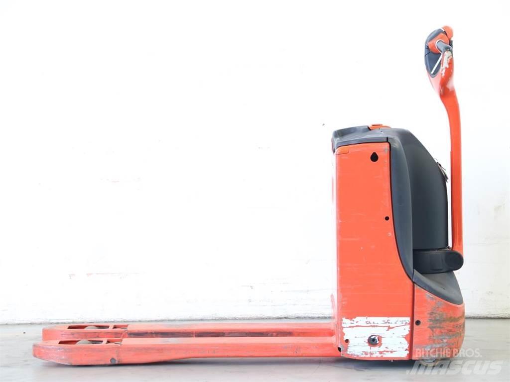 Linde T16/1152 Empilhador para operador externo