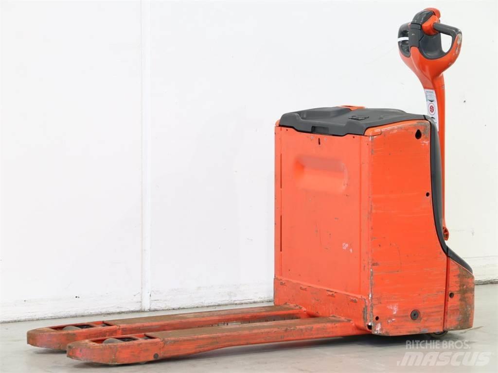 Linde T16/1152 Empilhador para operador externo