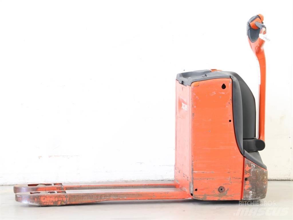 Linde T16/1152-00 Empilhador para operador externo