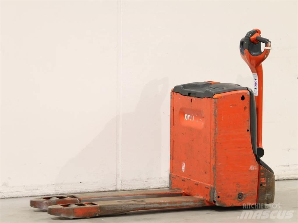 Linde T16/1152-00 Empilhador para operador externo