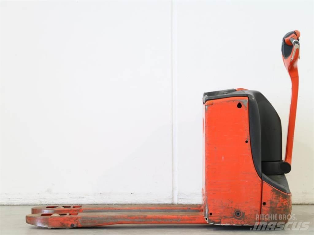 Linde T16/1152-00 Empilhador para operador externo
