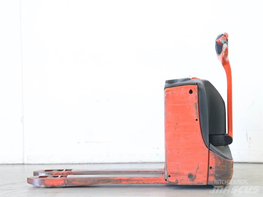 Linde T16/1152-00 Empilhador para operador externo