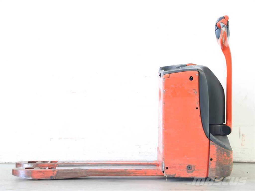 Linde T16/1152-00 Empilhador para operador externo