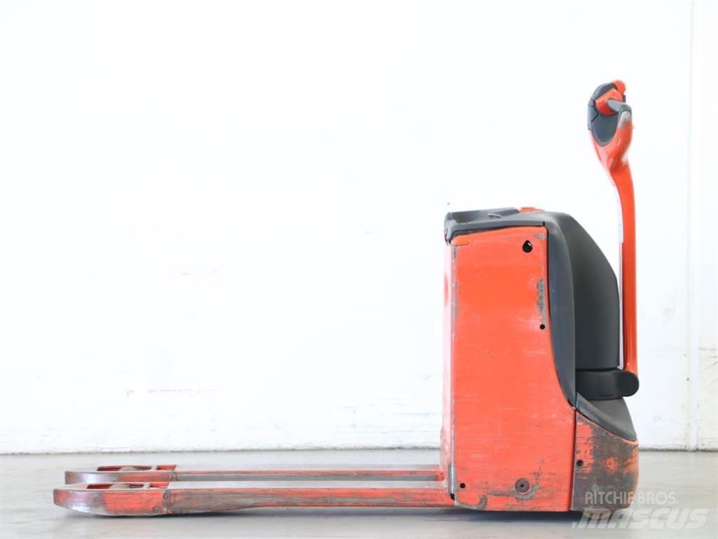 Linde T16/1152-00 Empilhador para operador externo