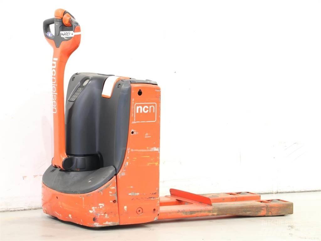Linde T16/1152-00 Empilhador para operador externo
