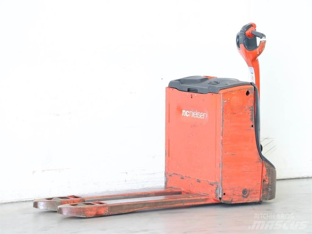 Linde T16/1152-00 Empilhador para operador externo